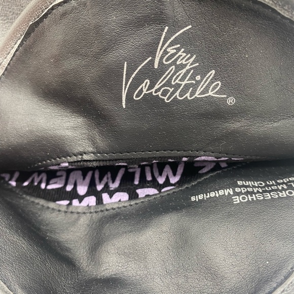 Very Volatile Gray Distressed Tall Boots - Picture 7 of 9